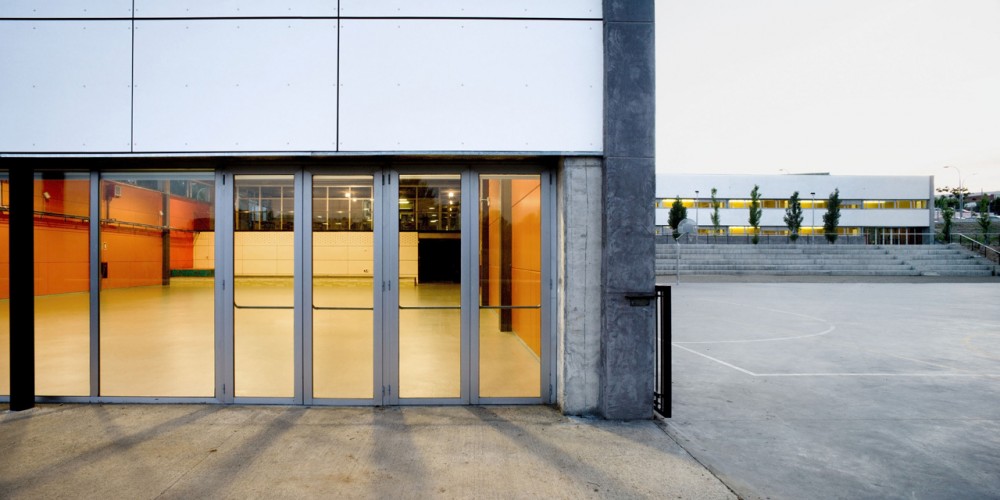 Sant Esteve Sesrovires Institute  / Jordi Farrando
