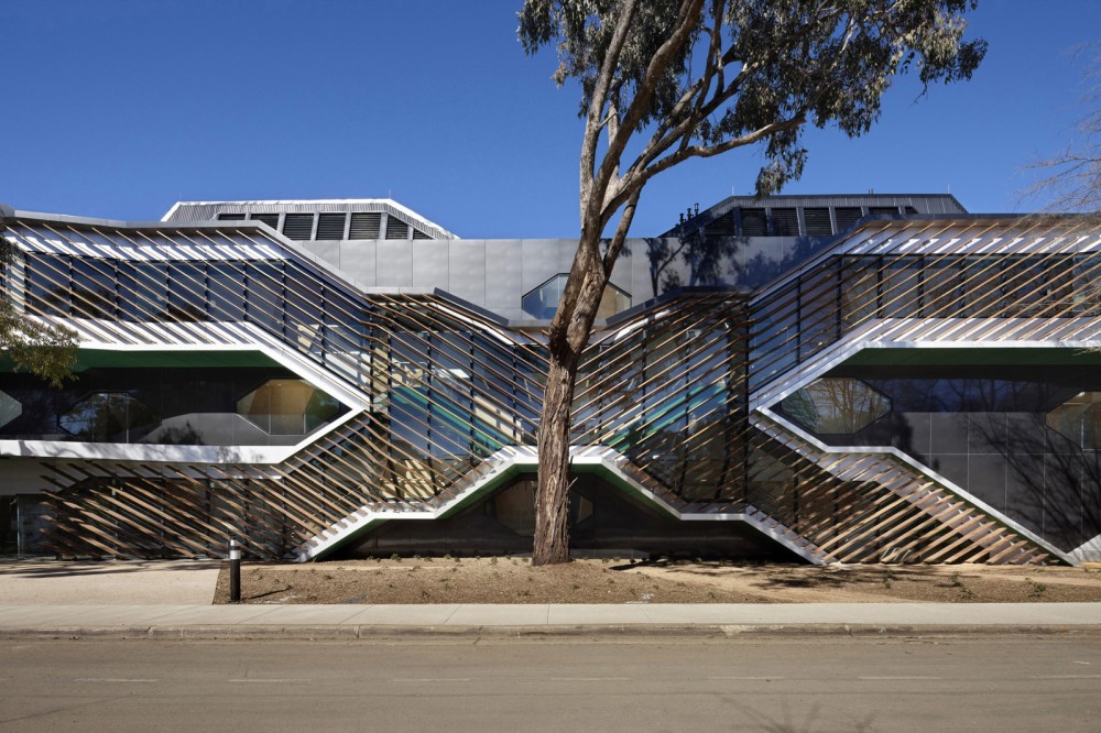 Biosciences Research Building / Lyons