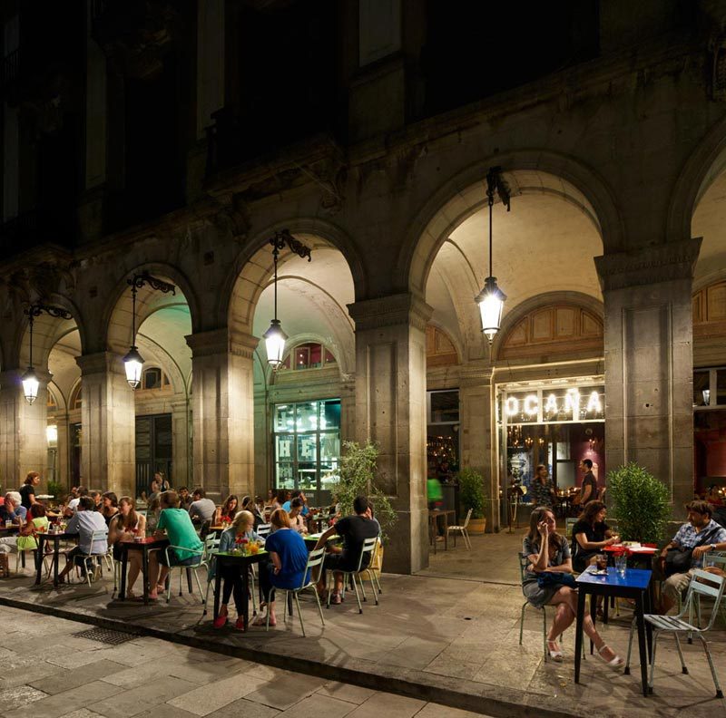 Ocaña Bar and Club in Barcelona / Ocaña