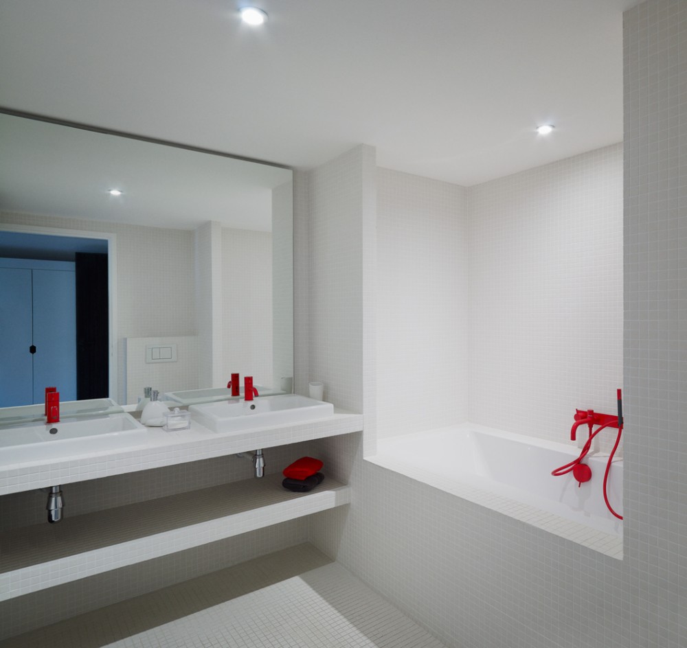 Villa Solaire / JKA + FUGA