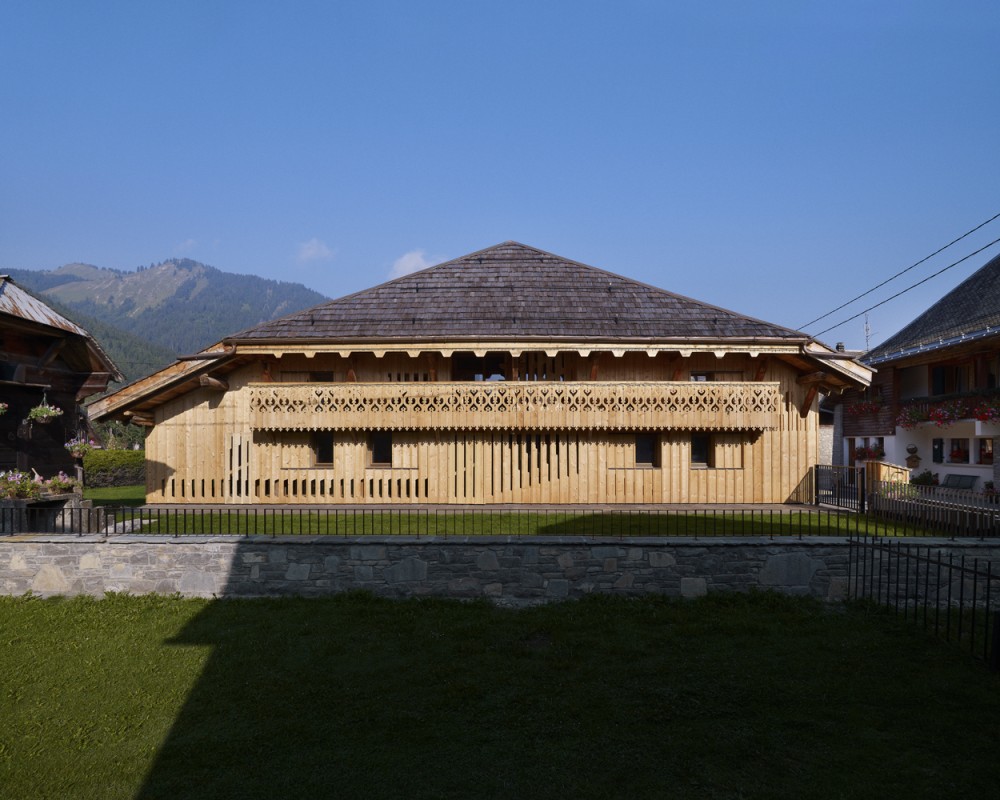 Villa Solaire / JKA + FUGA