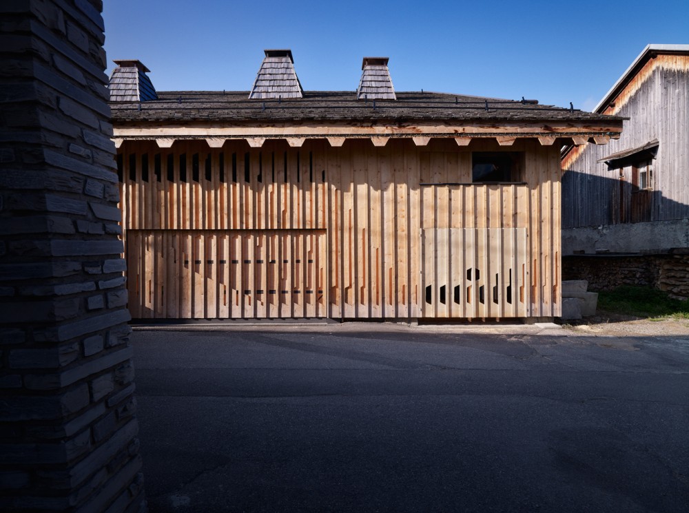 Villa Solaire / JKA + FUGA