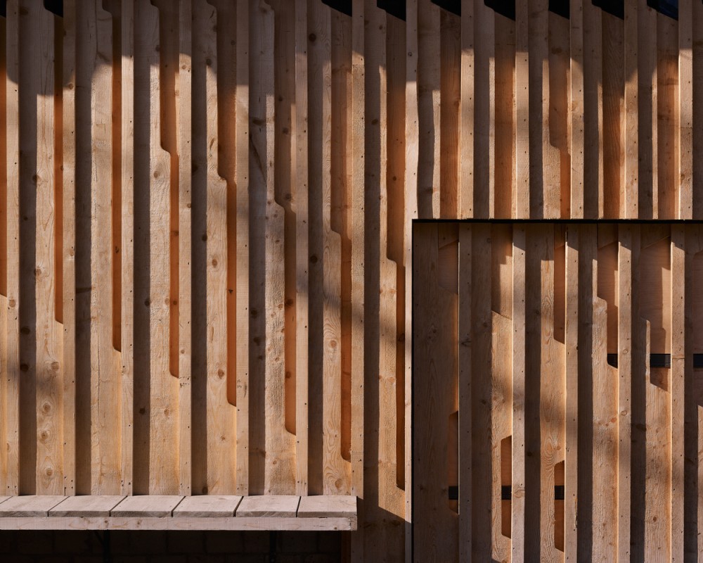 Villa Solaire / JKA + FUGA