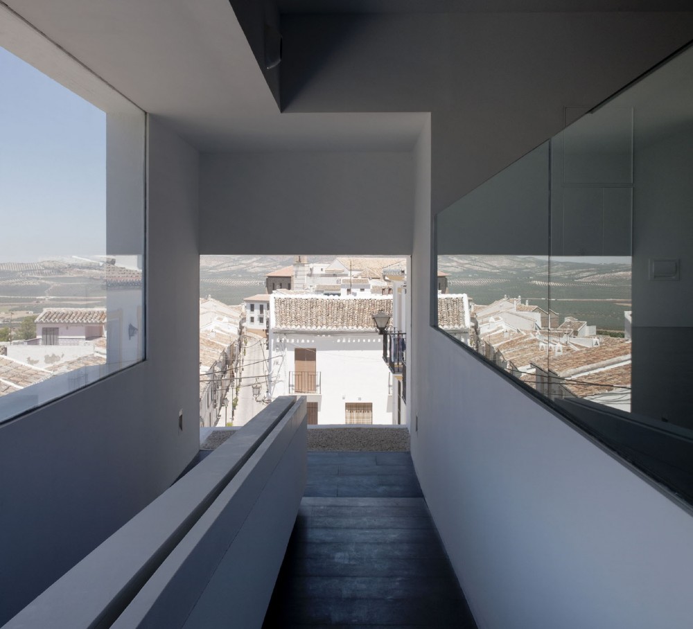 Cultural Centre and the New City Hall / Ramón Fernández-Alonso y Asociados