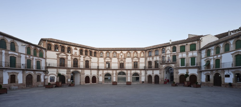 Cultural Centre and the New City Hall / Ramón Fernández-Alonso y Asociados