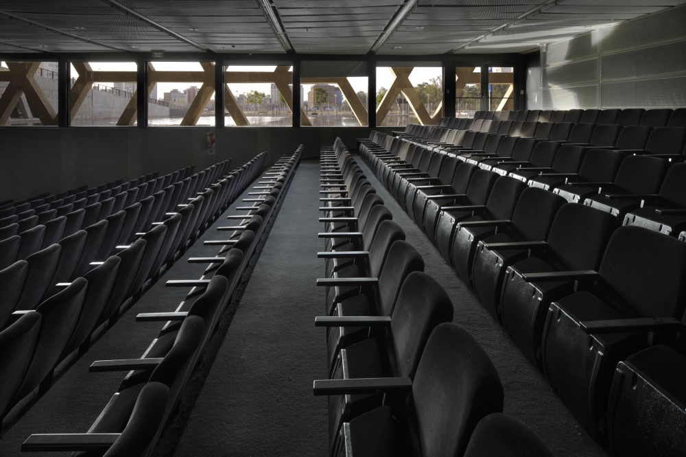 Bicentennial Civic Center / Lucio Morini + GGMPU Arquitectos