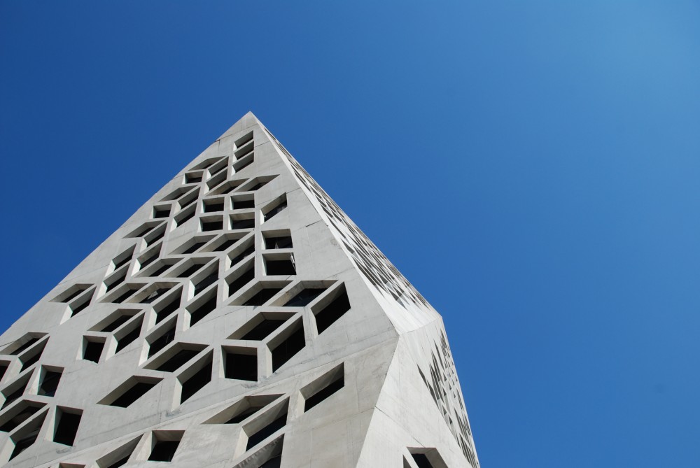 Bicentennial Civic Center / Lucio Morini + GGMPU Arquitectos