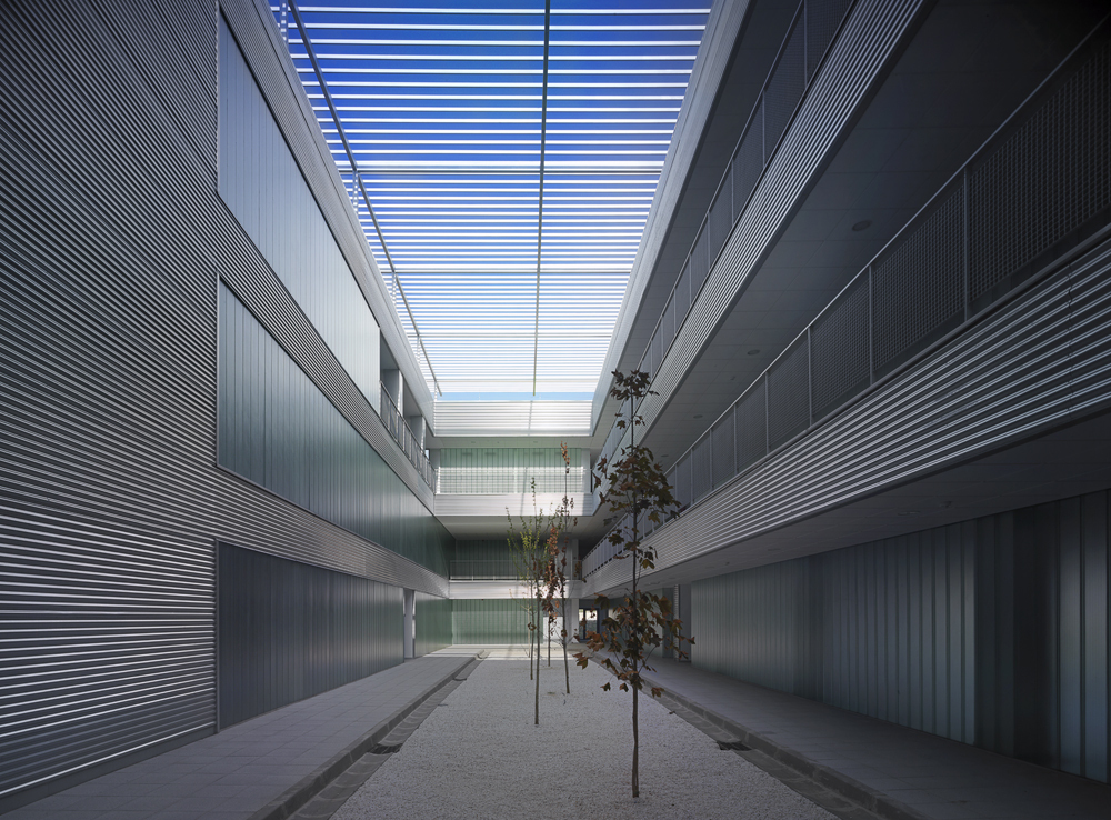Technology Center of the Extremadura University / Fernández del Castillo Arquitectos