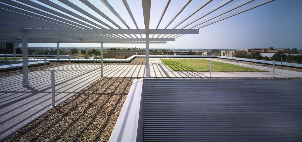 Technology Center of the Extremadura University / Fernández del Castillo Arquitectos