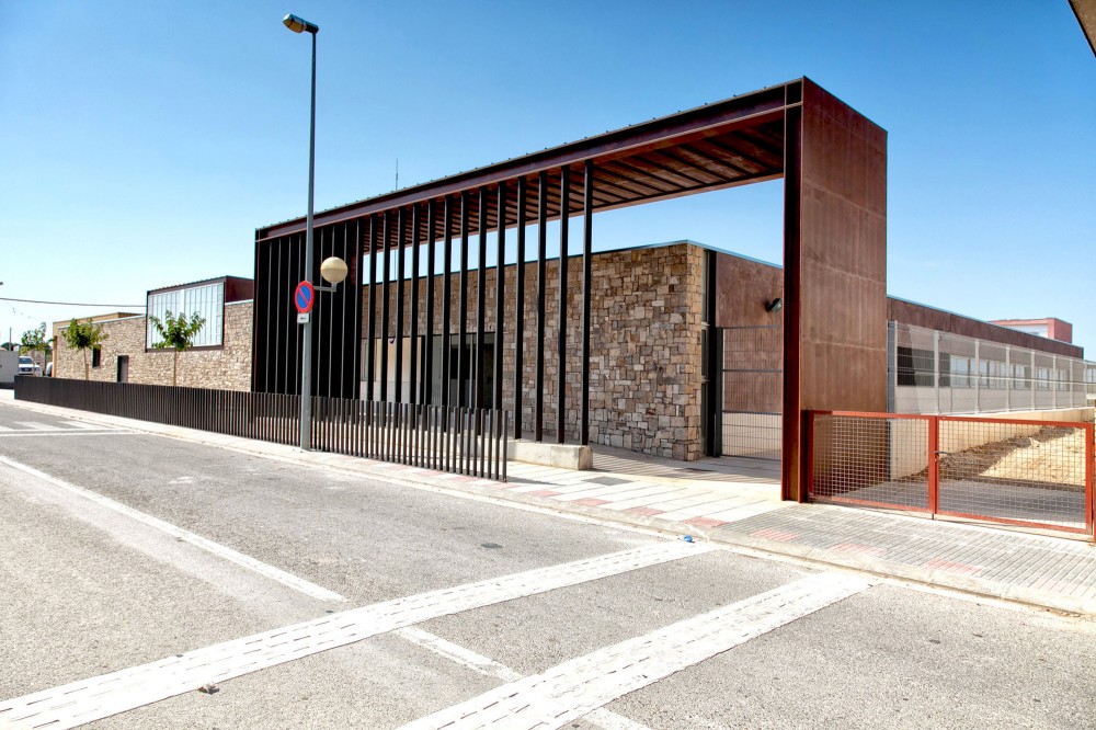 La Fatarella School / Héctor Jala & Mònica Moreno