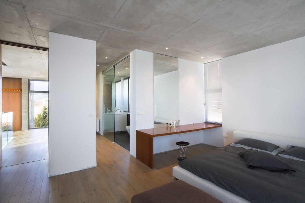 House 0214 / Simpraxis Architects