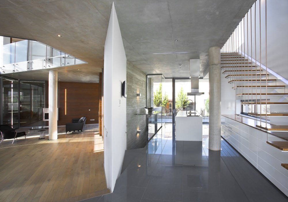 House 0214 / Simpraxis Architects