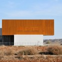 House 0405 / Simpraxis Architects Courtesy of Simpraxis Architects