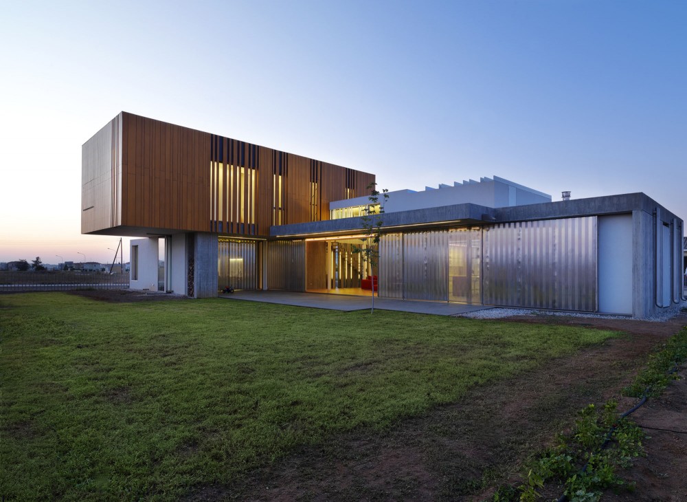 House 0405 / Simpraxis Architects