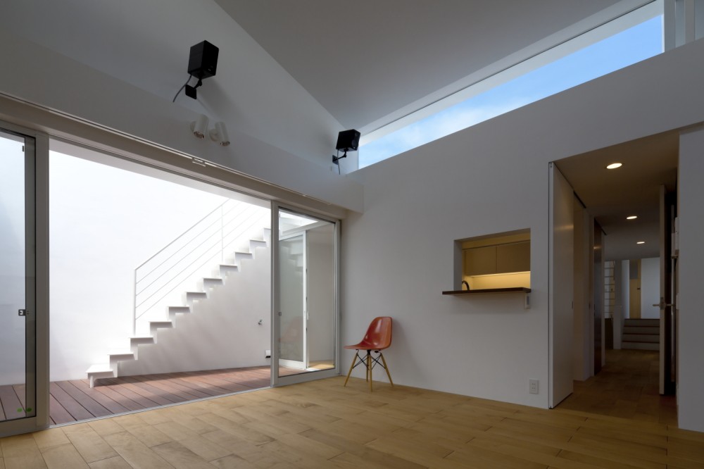 Twin Megaphones / Atelier Tekuto + Yasuhiro Yamashita + Toshiyuki Fujimori