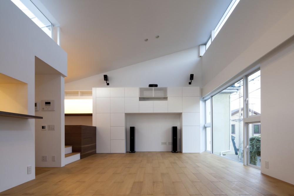 Twin Megaphones / Atelier Tekuto + Yasuhiro Yamashita + Toshiyuki Fujimori