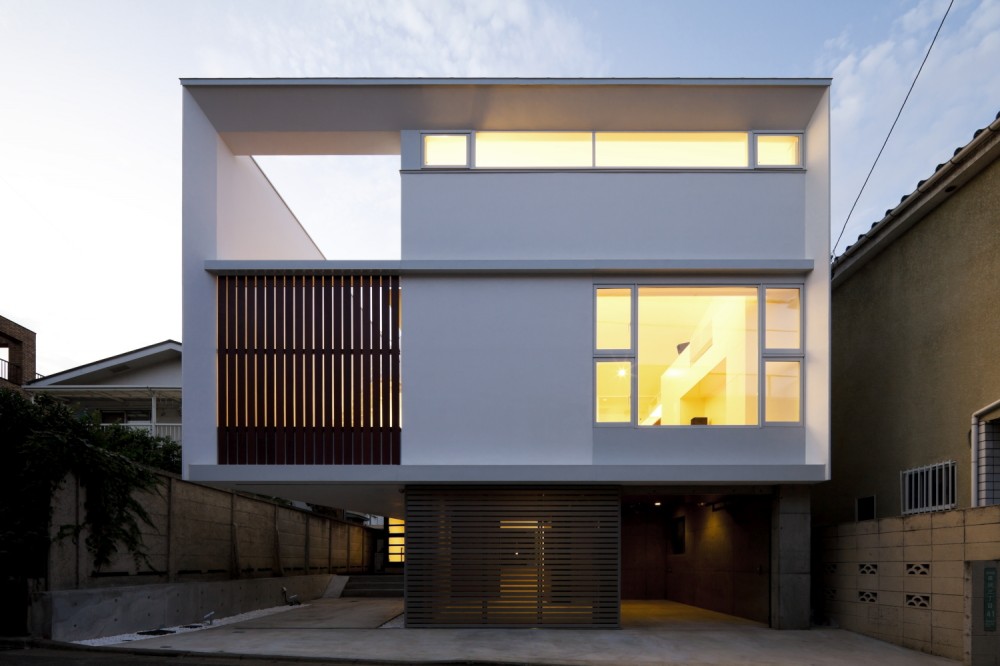Twin Megaphones / Atelier Tekuto + Yasuhiro Yamashita + Toshiyuki Fujimori