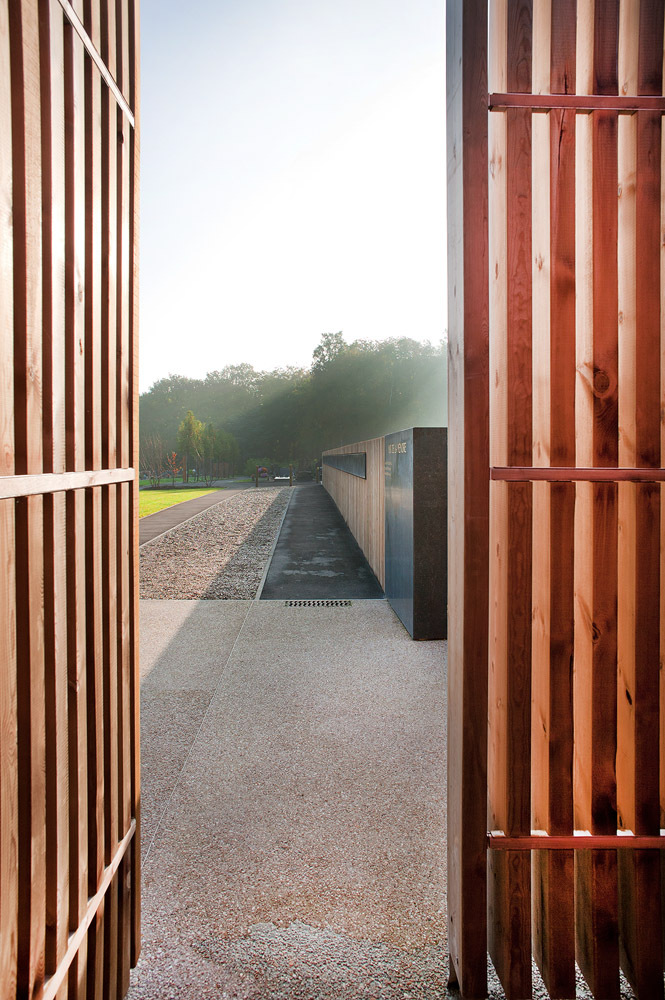 Velizy Cemetery / Philippe Harden + Olivier Rozé Architects