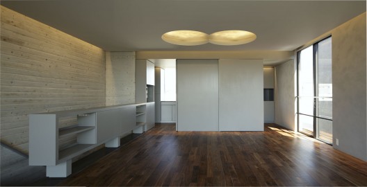 © Nacasa & Partners