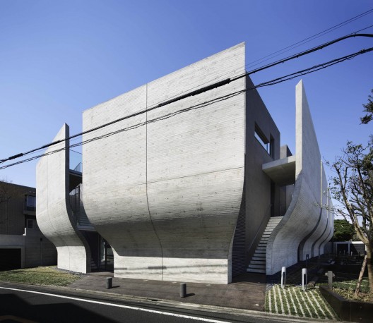 © Nacasa & Partners