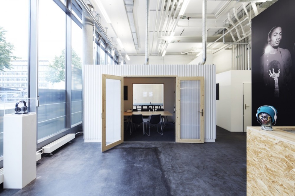 Skullcandy Office / Arthur de Chatelperron + Hugo Hélène