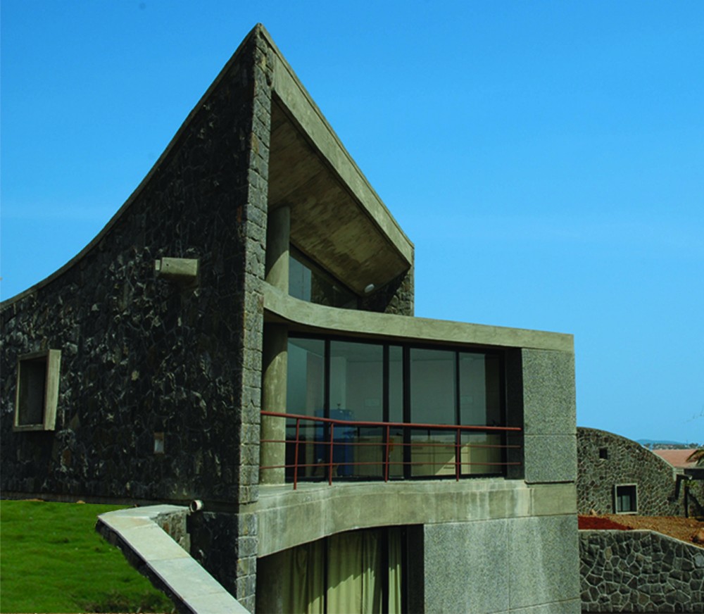 The Heritage School  / Madhav Joshi and Associates