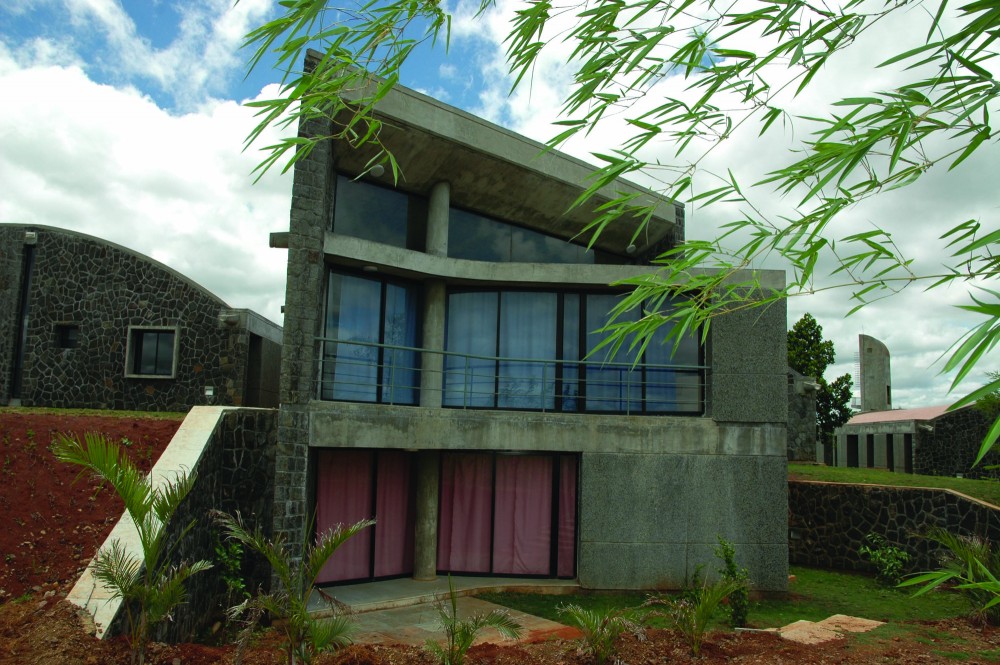 The Heritage School  / Madhav Joshi and Associates