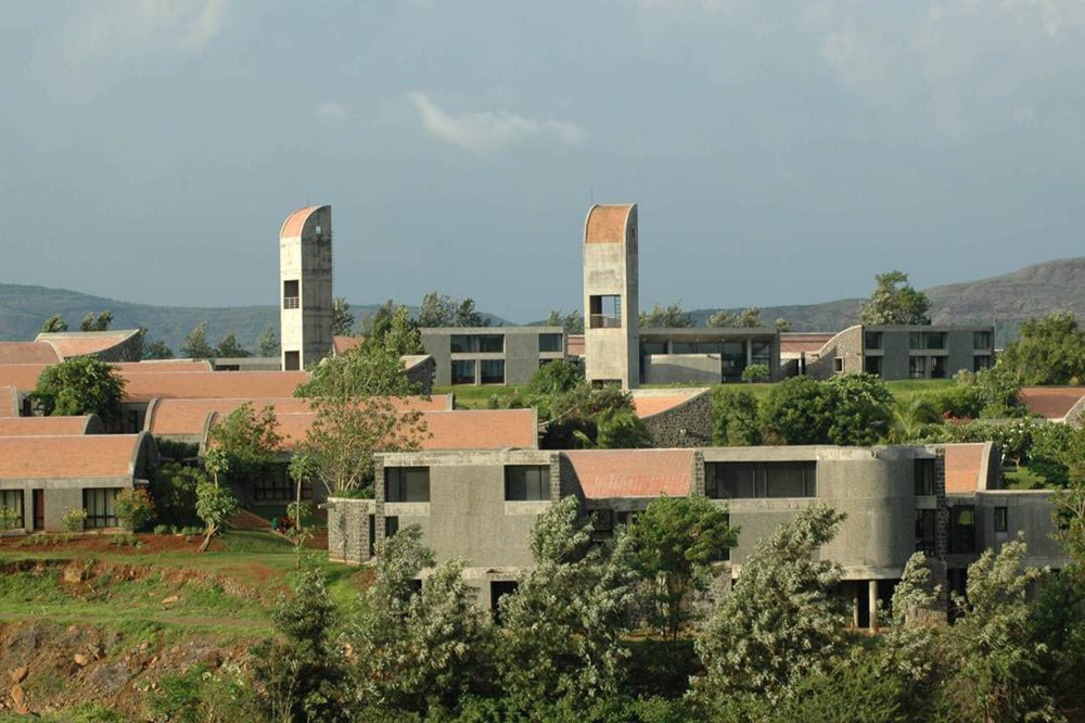 The Heritage School  / Madhav Joshi and Associates