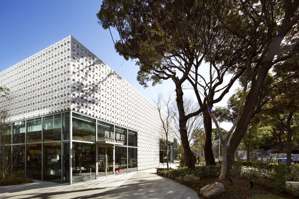 T-Site / Klein Dytham Architecture