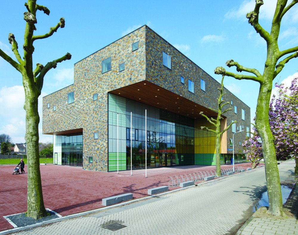 Pier K Theatre and Arts Centre / Ector Hoogstad Architecten
