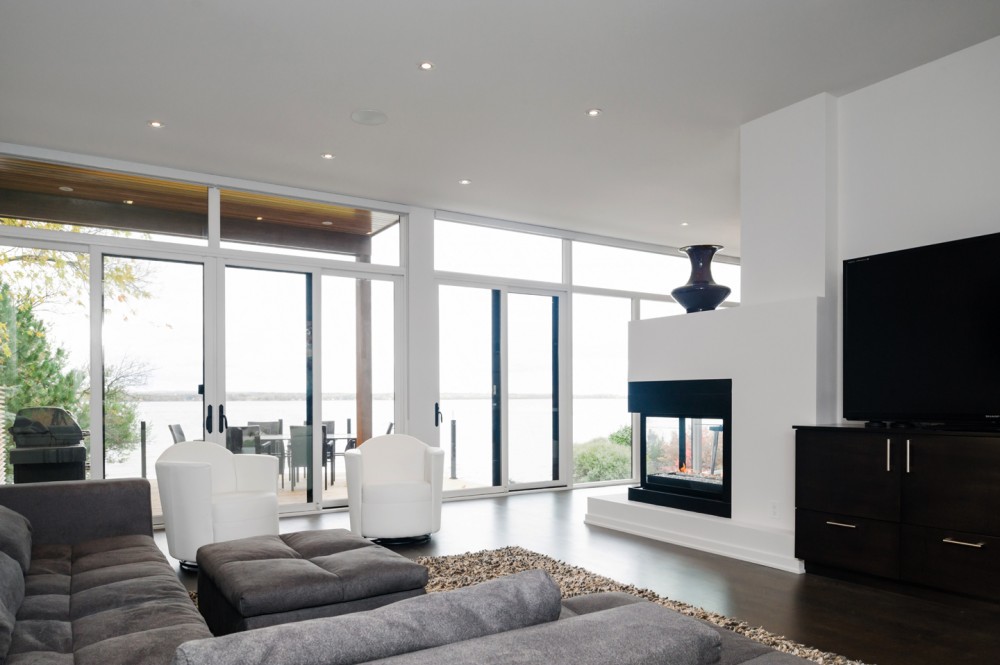 Ottawa River House / Christopher Simmonds Architect