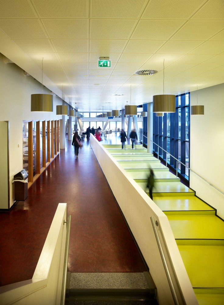 Department of Education Hogeschool Utrecht / Ector Hoogstad Architecten