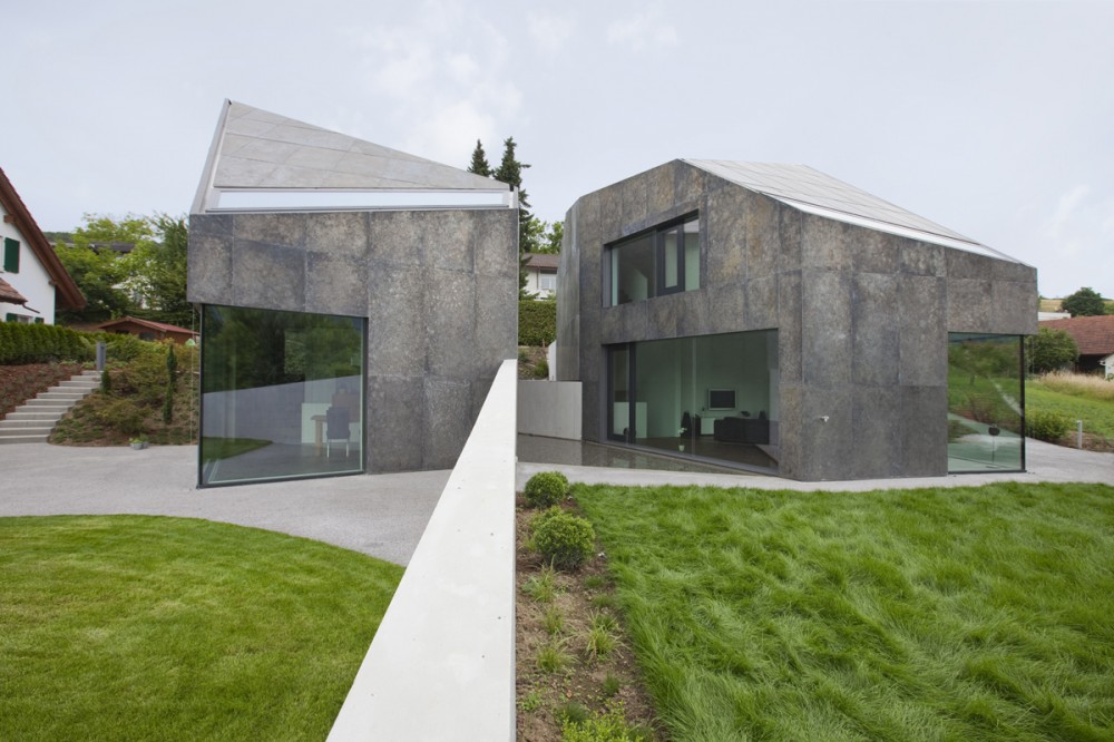 Two Single-Occupancy Detached Houses / L3P Architekten