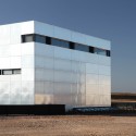 Edificio Multiusos Para Central Termosolar Astexol-2 / Sáenz De Oiza Arquitectos Edificio Multiusos Para Central Termosolar Astexol-2 / Sáenz De Oiza Arquitectos © Carlos Arriaga