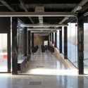 Edificio Multiusos Para Central Termosolar Astexol-2 / Sáenz De Oiza Arquitectos Edificio Multiusos Para Central Termosolar Astexol-2 / Sáenz De Oiza Arquitectos © Carlos Arriaga