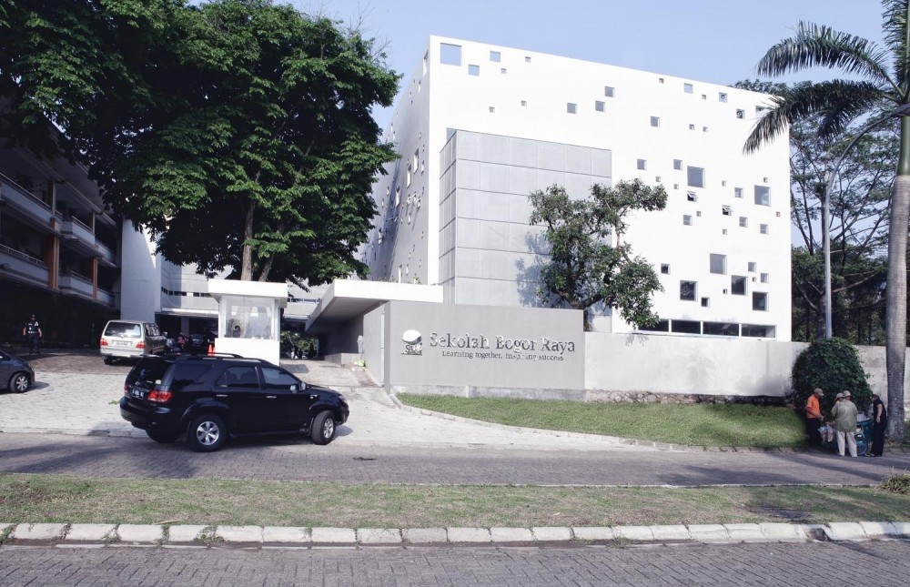 Sekolah Bogor Raya / Indra Tata Adilaras