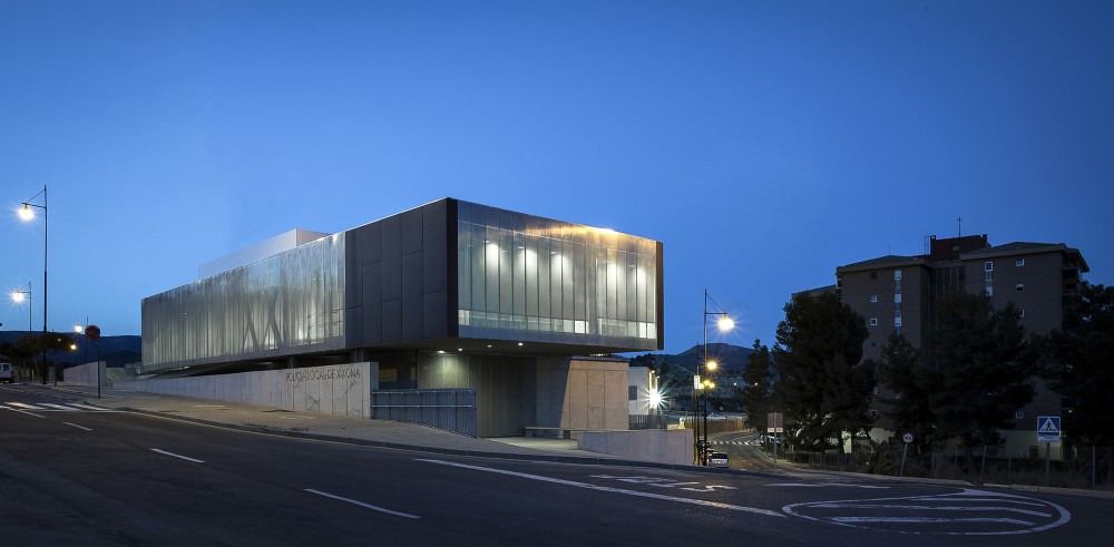 Police Station and Multipurpose Space in Xixona / Daniel Martí & Natàlia Ferrer