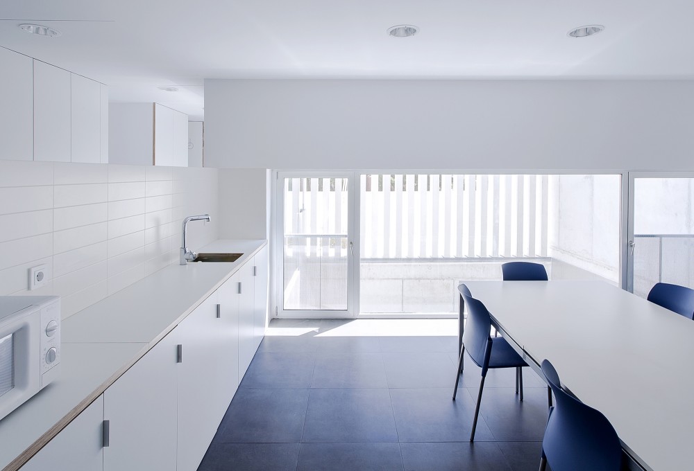 Police Station and Multipurpose Space in Xixona / Daniel Martí & Natàlia Ferrer