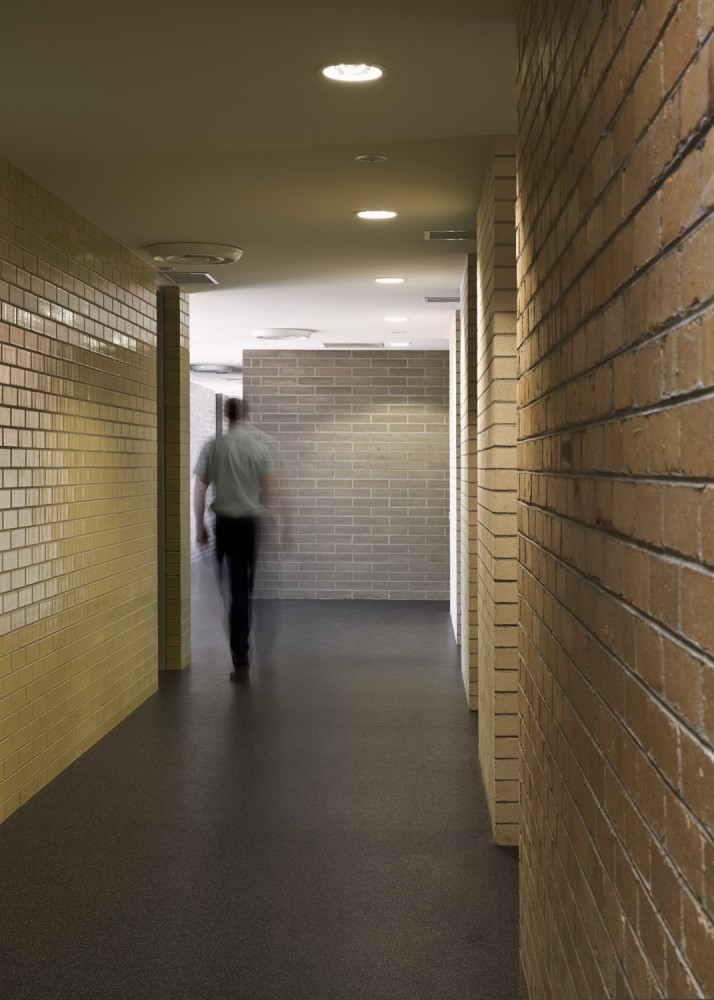 Carrum Downs Police Station / Kerstin Thompson Architects