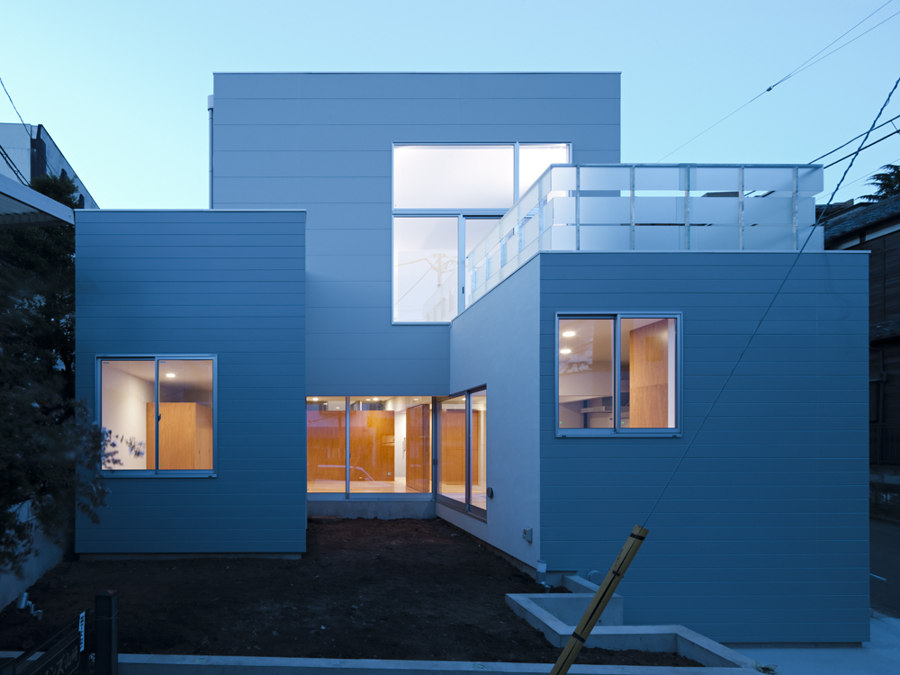 House in Mejirodai / Mejiro Studio + Kozo Kadowaki