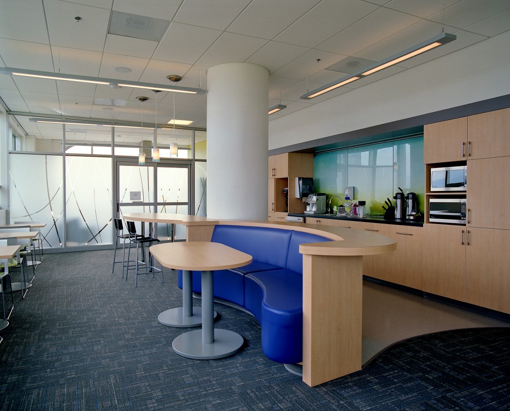 Robert H. N. Ho Research Centre / CEI Architecture + MCMP Architects