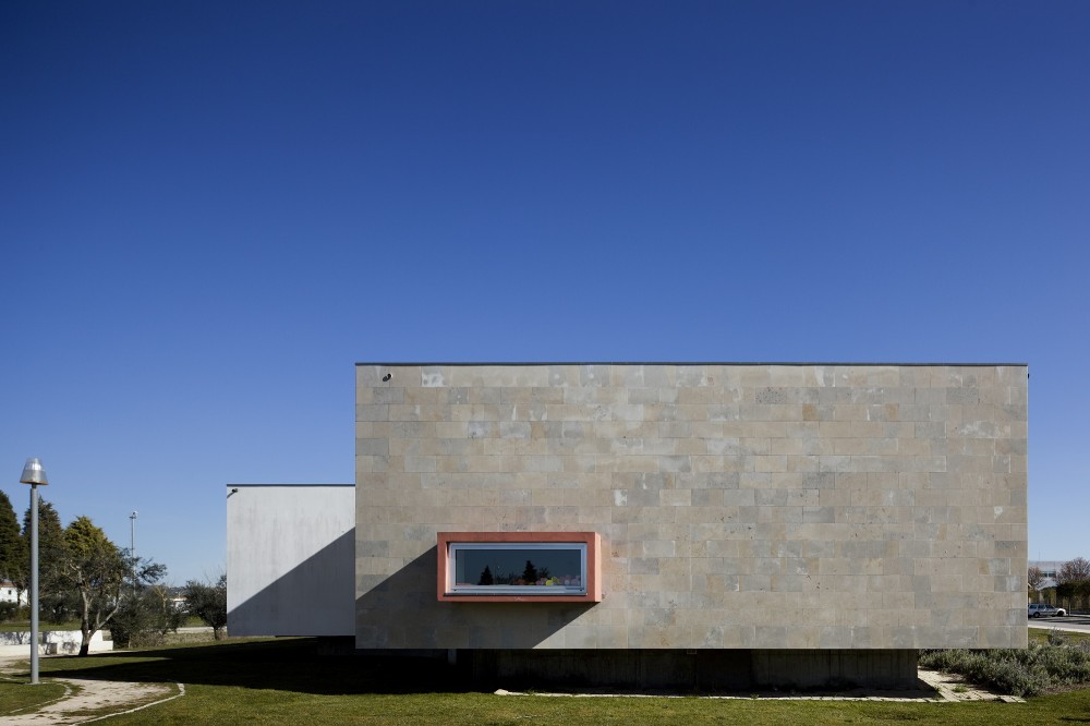 Condeixa Public Library / S&F
