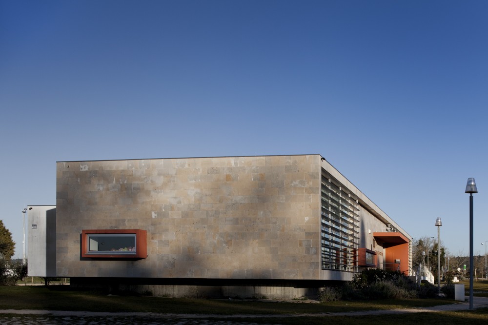 Condeixa Public Library / S&F