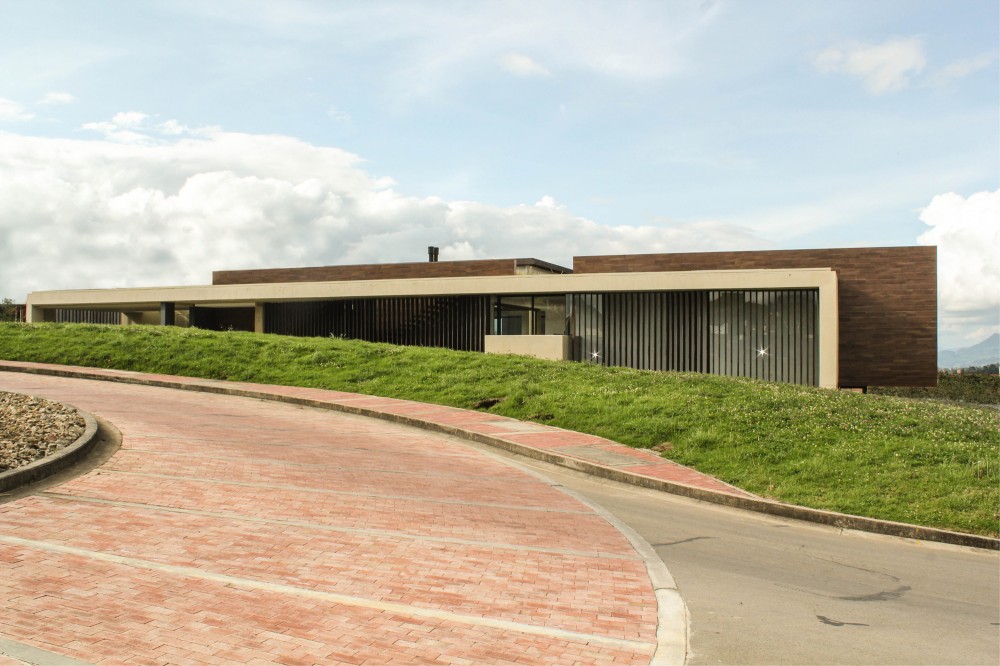 AR House / Campuzano Architects