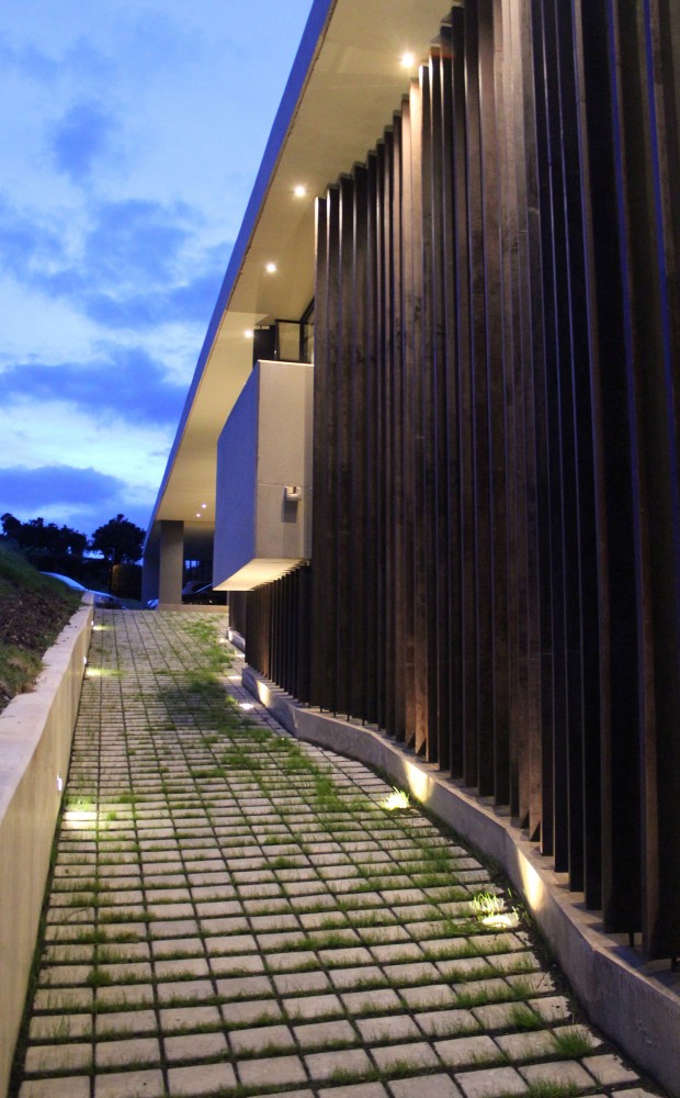 AR House / Campuzano Architects