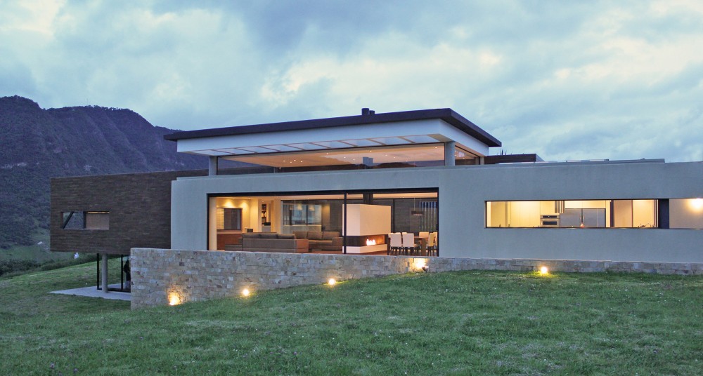AR House / Campuzano Architects