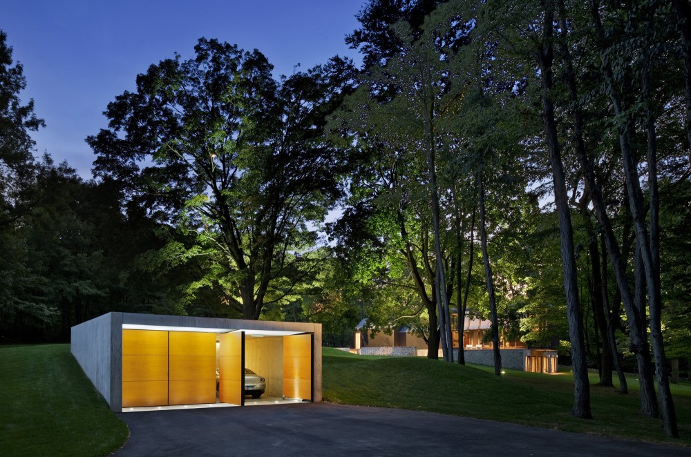 Country Estate / Roger Ferris + Partners