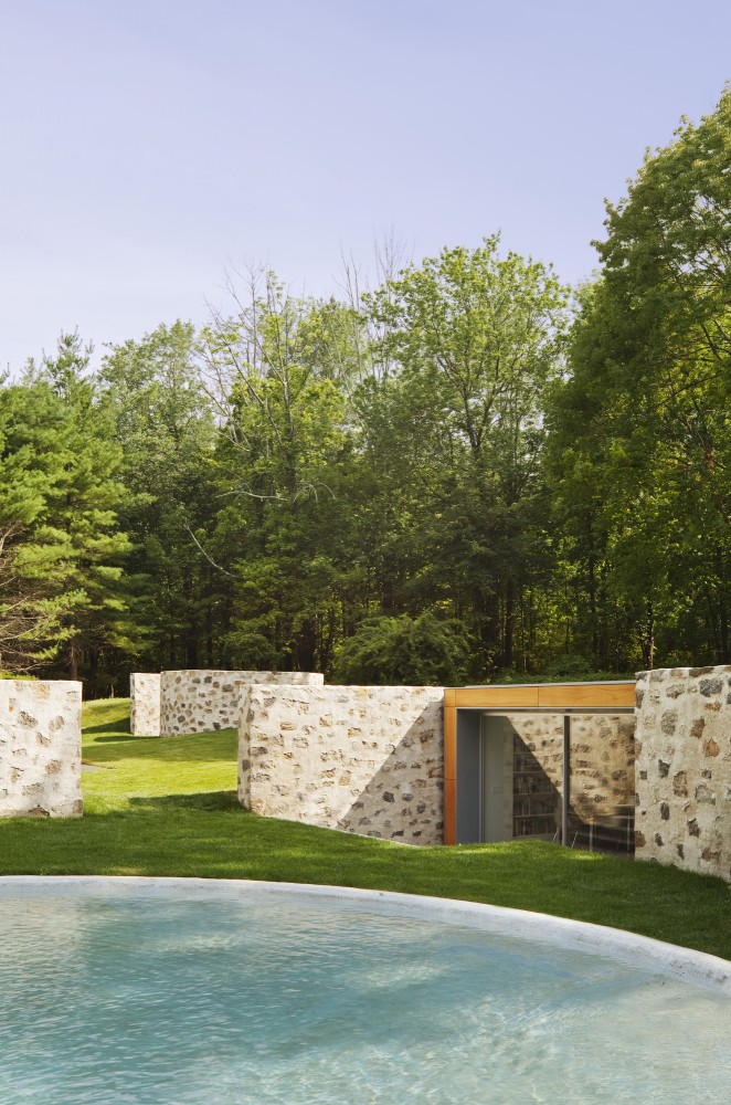 Country Estate / Roger Ferris + Partners