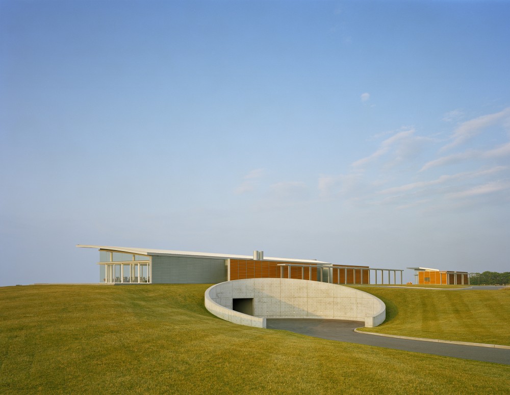 The Bridge / Roger Ferris + Partners