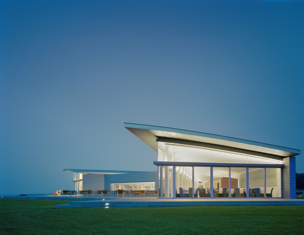 The Bridge / Roger Ferris + Partners